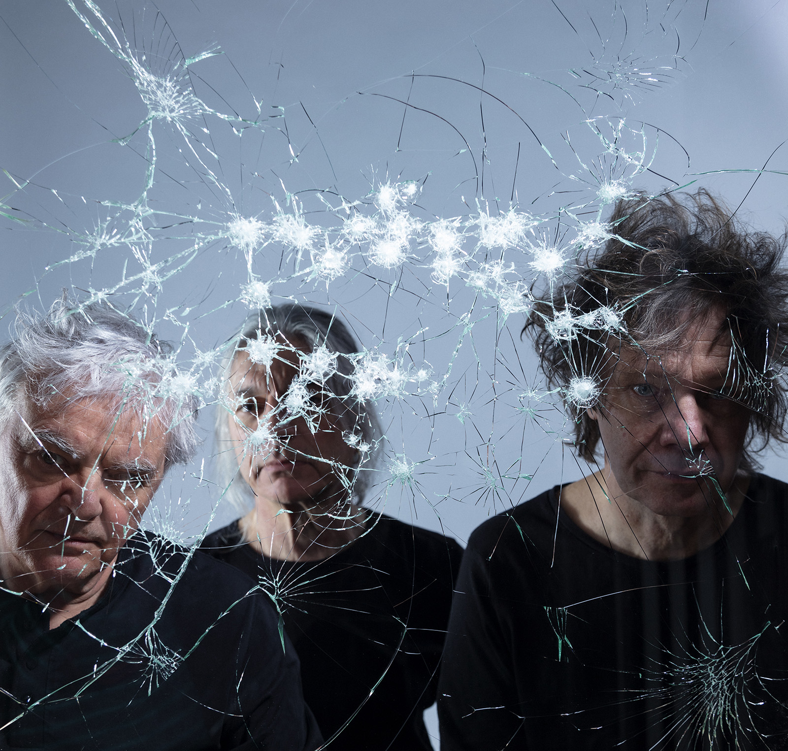 The Young Gods chtějí nakopávat zadek